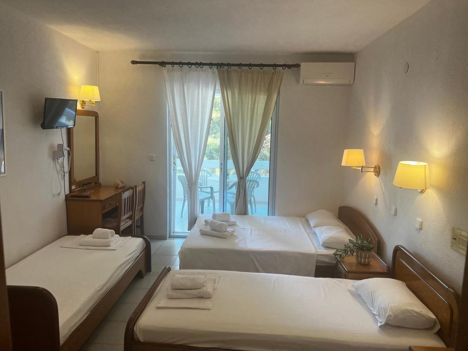Hotel Proteas Ormos Prinou  Room photo